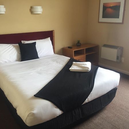 The Cobb Hotel 파머스턴노스 외부 사진